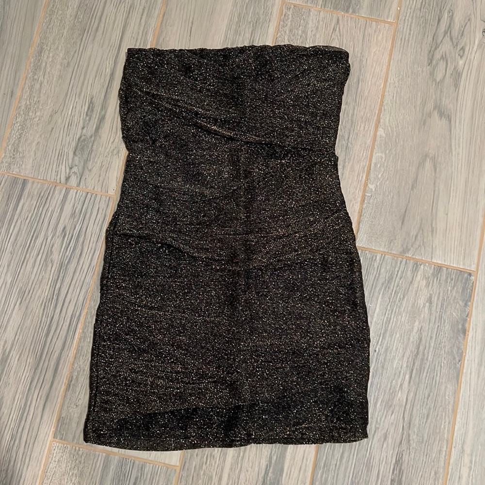 Topshop Black and Gold Shimmer Strapless Dress sz US 6
